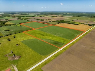 2342 N 900 Rd, Eudora, KS 66025