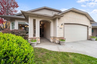 380 S Golden Eagle Ln, Eagle, ID 83616