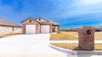 305 S 26th St, Collinsville, OK 74021