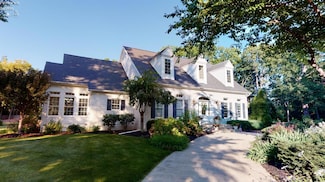 1876 N Lakewood Ave, Port Clinton, OH 43452