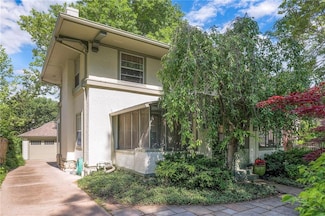5808 McGee St, Kansas City, MO 64113