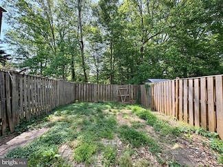 8064 Steeple Chase Ct, Springfield, VA 22153