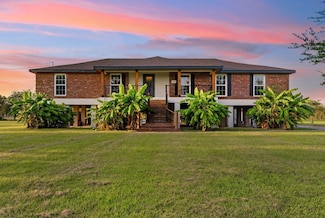 119 Country Ln, Lake Charles, LA 70607