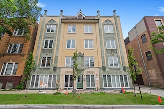 1636 W Melrose St Unit 205, Chicago, IL 60657