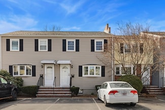 98 Cedar St Unit 24, Wakefield, MA 01880
