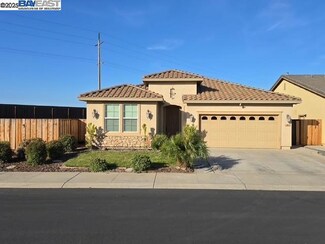 83 Outrigger Way, Discovery Bay, CA 94505