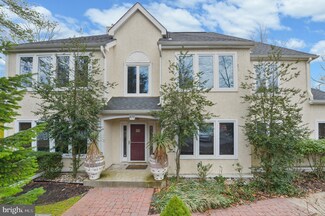 472 Brittany Ln, Cherry Hill, NJ 08003