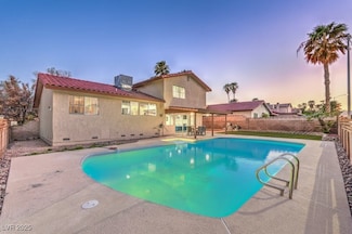 5198 Hibbetts Dr, Las Vegas, NV 89103