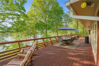 106 Catlett Ct, Moneta, VA 24121