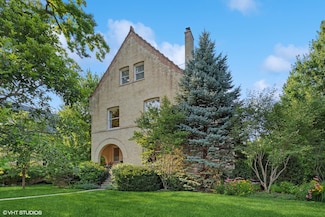 41 Scott Loop, Highland Park, IL 60035