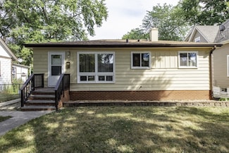 2903 Emmaus Ave, Zion, IL 60099