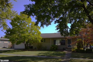 1092 Shenandoah Dr, Clawson, MI 48017