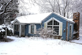16729 Savage Rd, Chagrin Falls, OH 44023