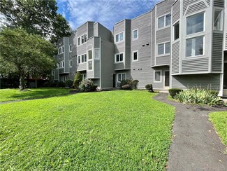 1410 Whitney Ave Unit B2, Hamden, CT 06517