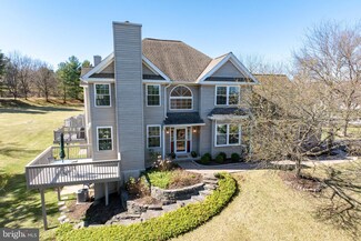 39 Foxcroft Ln Unit 401, Phoenixville, PA 19460