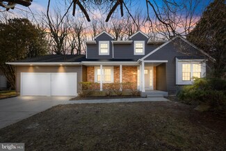 12 Anders Dr, Cherry Hill, NJ 08003