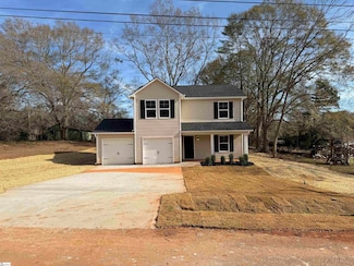 105 Riddle St, Laurens, SC 29360