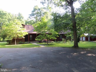26340 Mountain View Dr, Rhoadesville, VA 22542