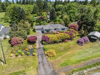 317 Washington 4, Cathlamet, WA 98612