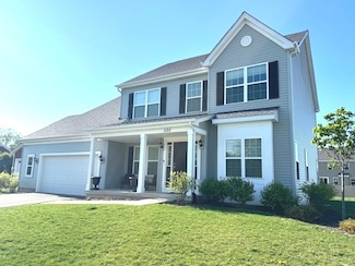 520 E Cloverlane Dr, Sycamore, IL 60178