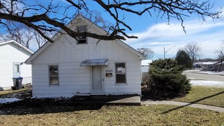 2323 Horeb Ave, Zion, IL 60099