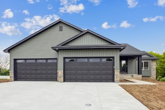 4695 3rd Street Loop NE, St. Cloud, MN 56304