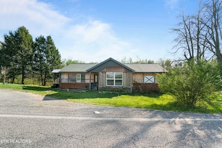 2862 Demory Rd, La Follette, TN 37766