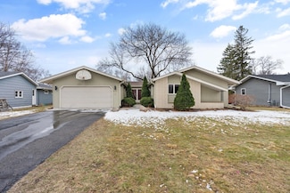 8409 Hopewood Ln N, New Hope, MN 55427