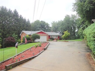 19 Seneca Dr, Finleyville, PA 15332