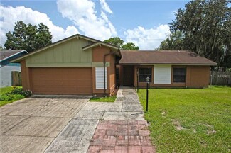 1321 Corner Oaks Dr, Brandon, FL 33510
