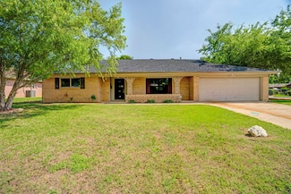 229 Cotillion Rd, Fort Worth, TX 76134