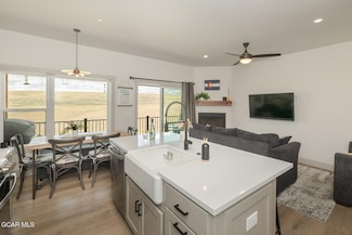 109 Eagle Ridge Dr Unit B-4, Granby, CO 80446