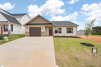 3041 Emberly Dr, Roebuck, SC 29376
