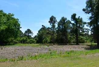 56 Seaside Ln, Edisto Island, SC 29438