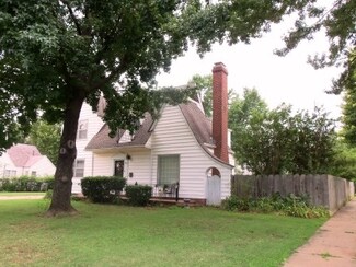 623 N 11th St, Perry, OK 73077