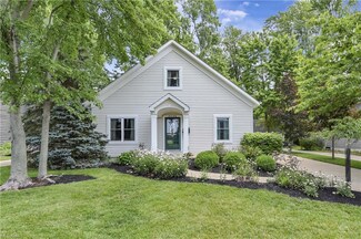 8089 Mapleway Dr, Olmsted Falls, OH 44138