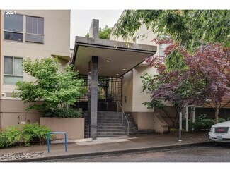1535 SW Clay St Unit 206, Portland, OR 97201