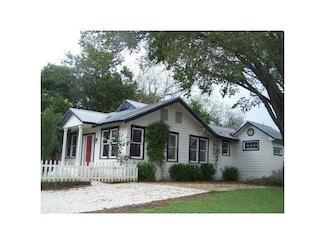 1611 Cedar St, Bastrop, TX 78602