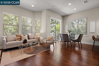2299 Overlook Dr, Walnut Creek, CA 94597