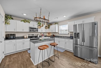 321 Kingsford Dr, Stanley, NC 28164