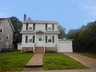 11 Morton St, New London, CT 06320