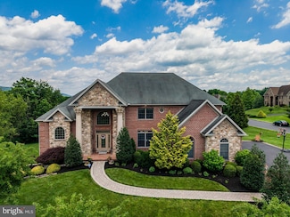 1720 Adeline Dr, Mechanicsburg, PA 17050