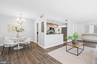 6301 Stevenson Ave Unit 410, Alexandria, VA 22304