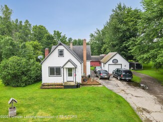 9614 E Vermontville Hwy, Dimondale, MI 48821