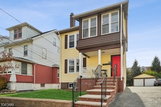 18 Boyden Pkwy S, Maplewood, NJ 07040