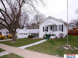 2305 N 70th Ave, Omaha, NE 68104