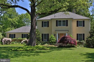 827 Foxwood Cir, Lafayette Hill, PA 19444