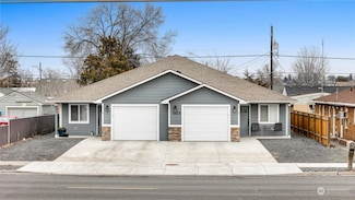 1125 W Ivy Ave Unit A/B, Moses Lake, WA 98837