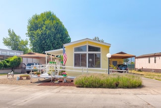925 Carol Rae, Medford, OR 97501