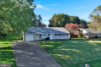 26 Snyder Hill Rd, Lititz, PA 17543